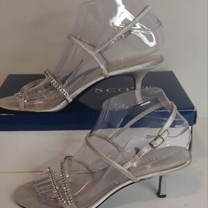 Karen Scott‎ Women's 6.5 Bettina Silver Buckle Strap Heels Straps Have Damage